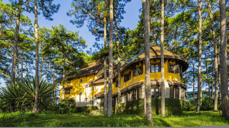 Làng Biệt Thự Pháp cổ - Xứ sở cổ tích cho các nàng thơ check in giữa lòng Đà Lạt